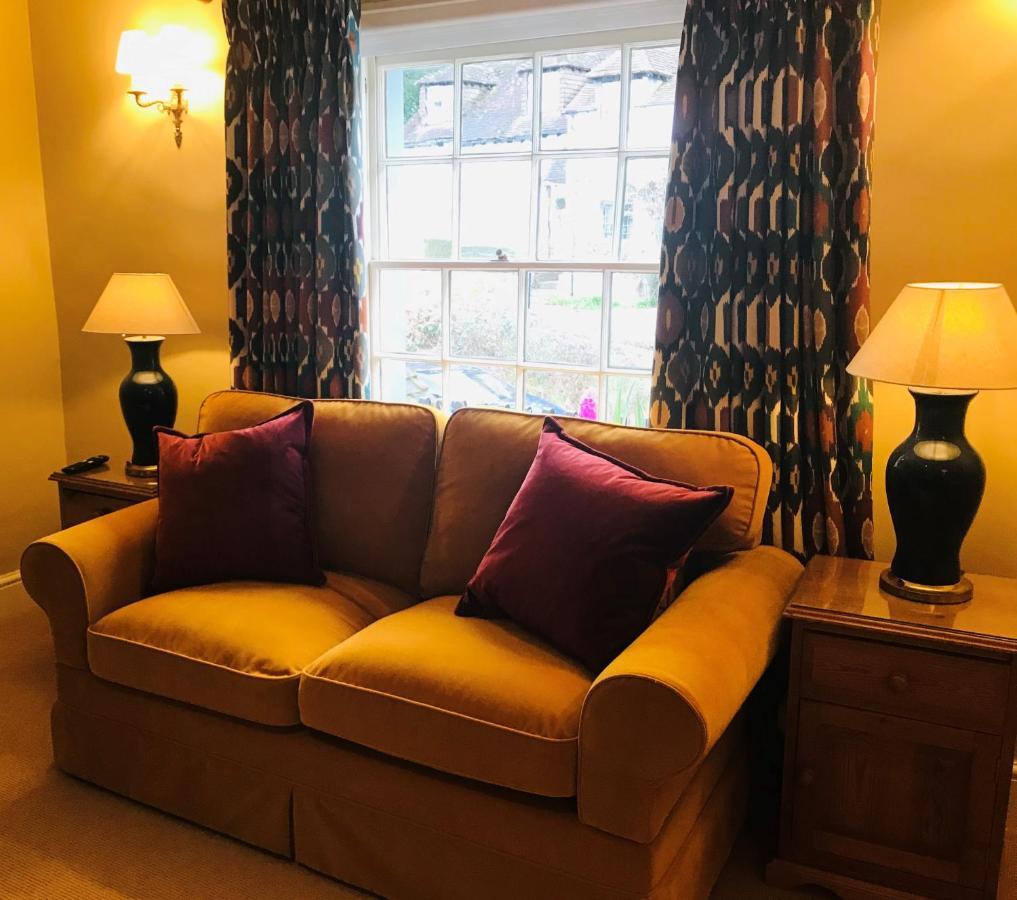 The Kings Head Hotel Доркинг Екстериор снимка